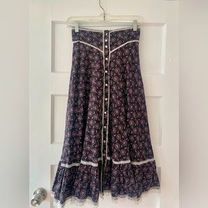70's Floral Print and Lace Trim Prairie Skirt